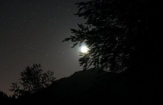 Luna-plina-noapte-Stele_540